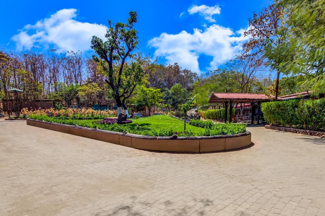 Club Mahindra Netrang Ξενοδοχείο Εξωτερικό φωτογραφία