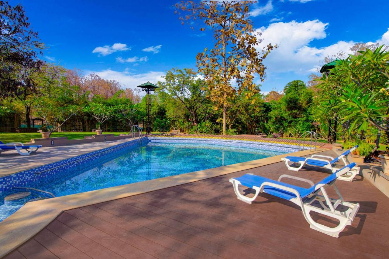 Club Mahindra Netrang Ξενοδοχείο Εξωτερικό φωτογραφία